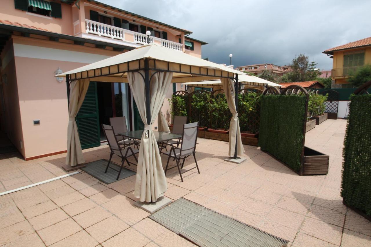 Del Prado Riva Ligure Exterior foto