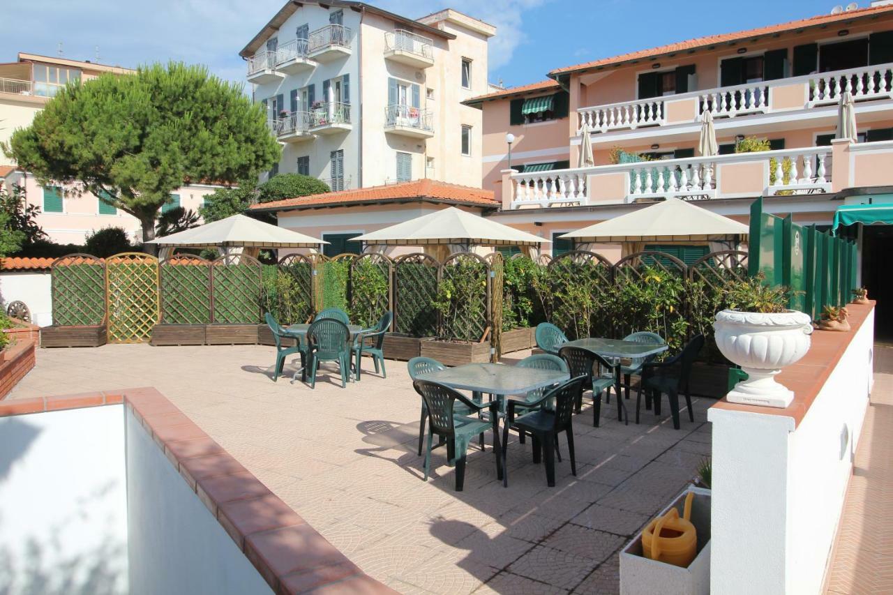 Del Prado Riva Ligure Exterior foto