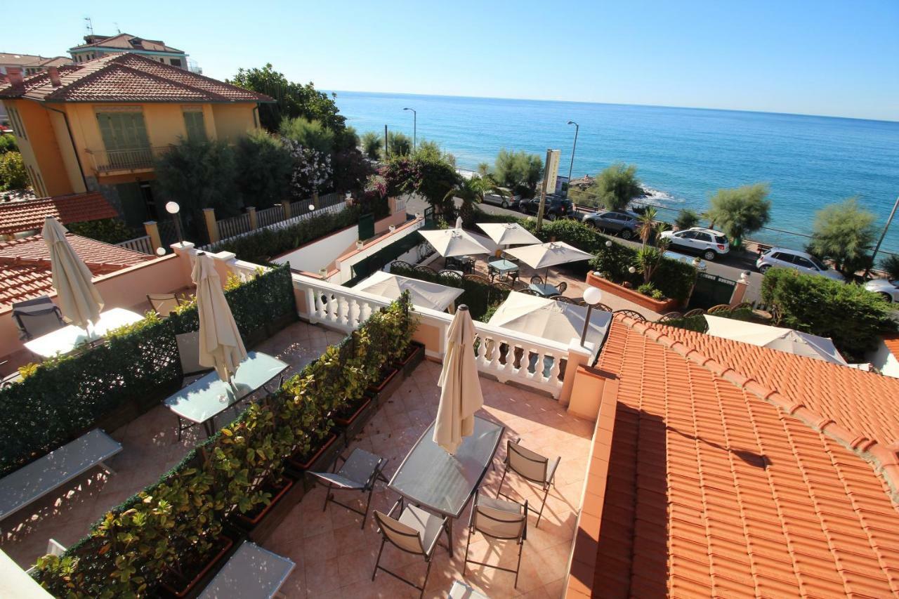Del Prado Riva Ligure Exterior foto