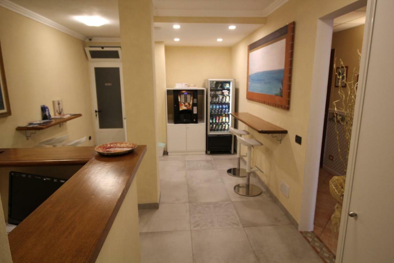 Del Prado Riva Ligure Exterior foto