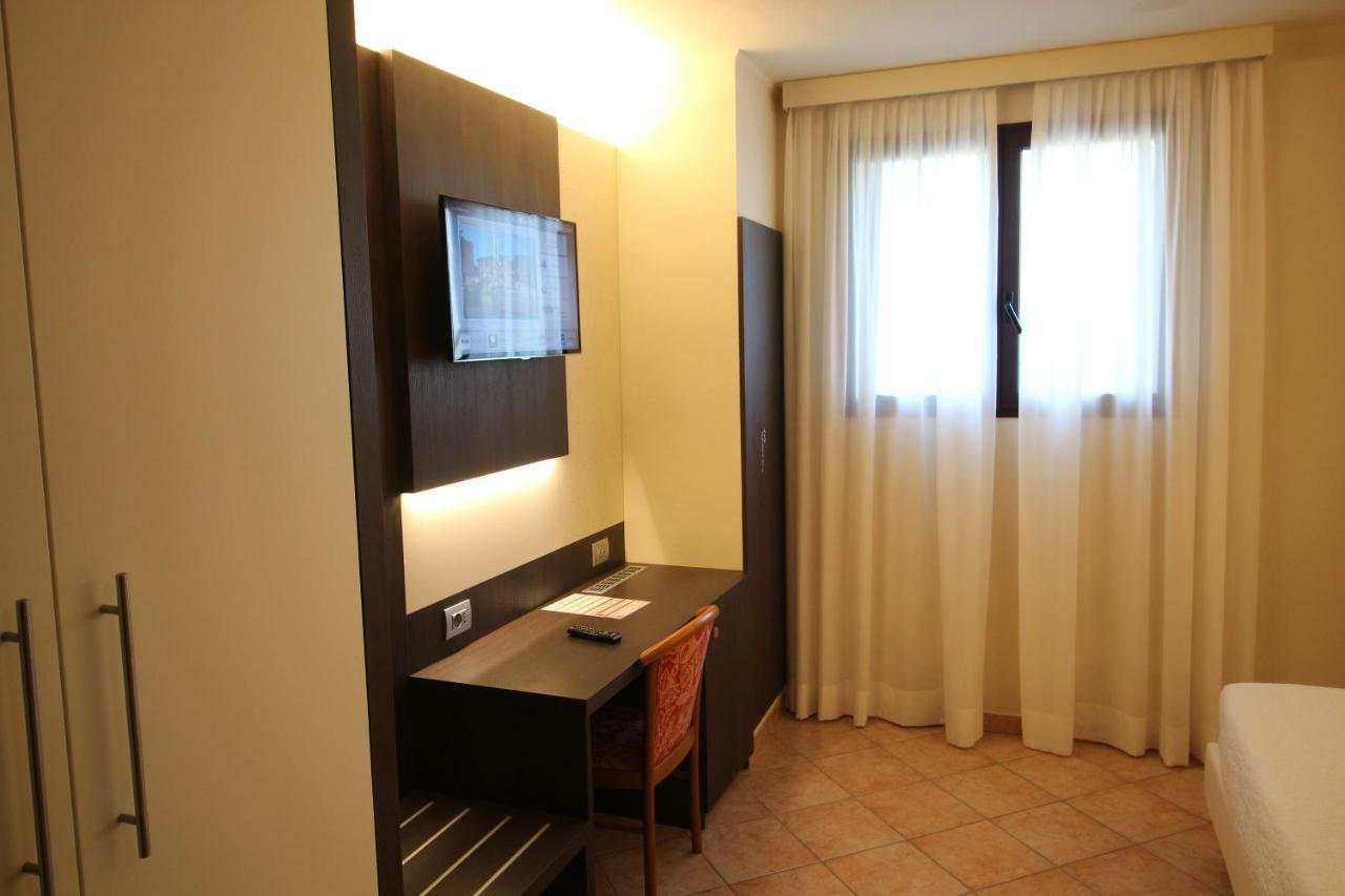 Del Prado Riva Ligure Exterior foto